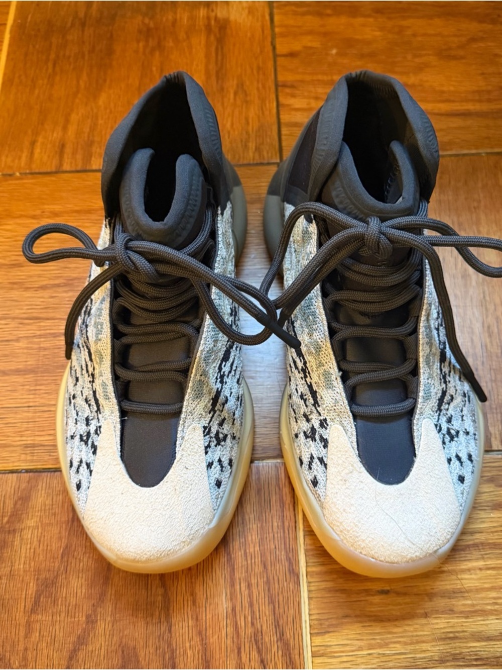 Yeezy Adidas Quantum Sea Teal Men’s 7.5 Sneakers